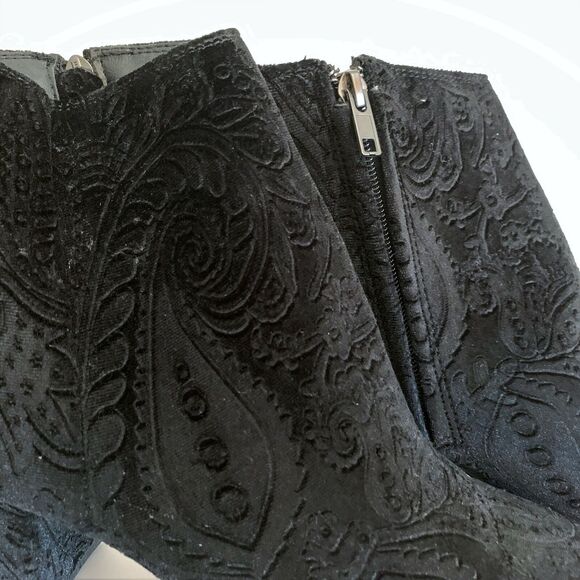 Zigi Soho Black Paisley Velvet Booties Womens Sz 8.5 Nydia Embossed Ankle Boots - Picture 9 of 10